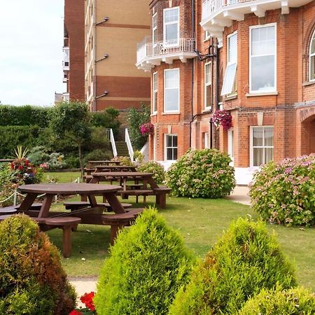 Hotel Victoria Lowestoft Kültér fotó