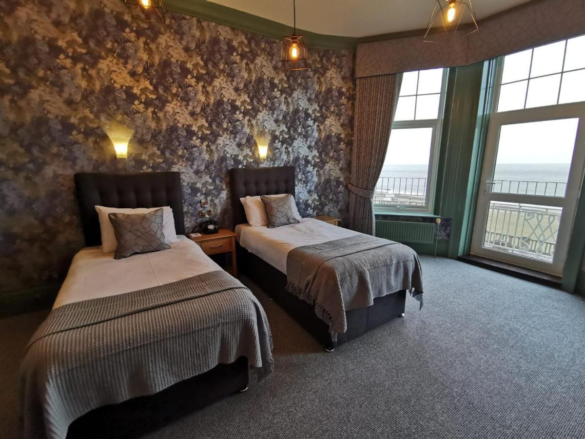 Hotel Victoria Lowestoft Kültér fotó