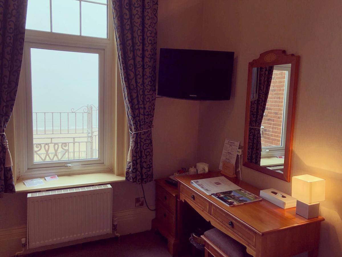 Hotel Victoria Lowestoft Kültér fotó