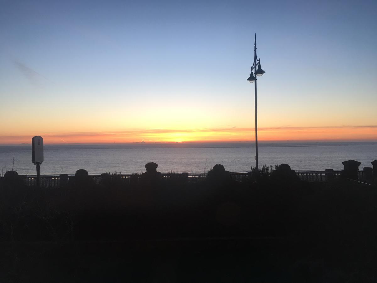 Hotel Victoria Lowestoft Kültér fotó