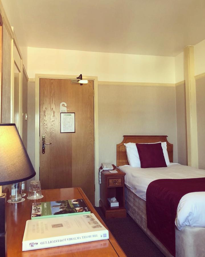 Hotel Victoria Lowestoft Kültér fotó